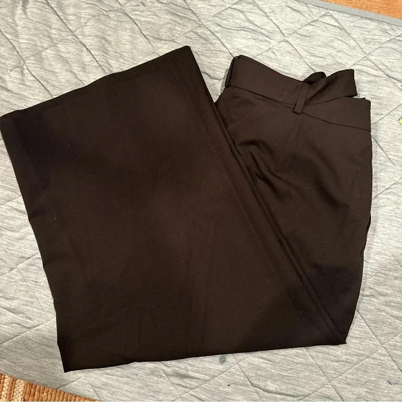 ASOS Dress Pants Women's Black
Wide Leg - Picture 4 of 11